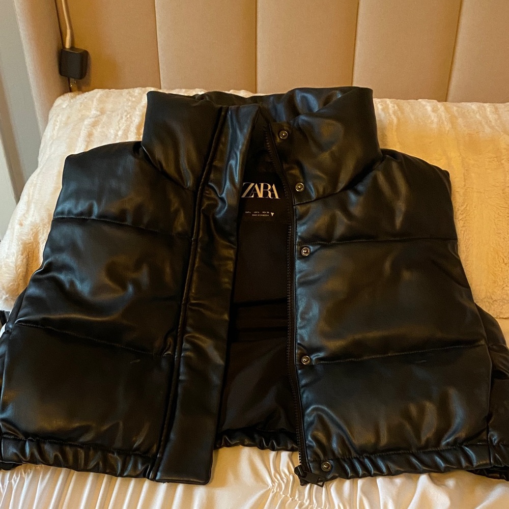 Zara Black Quilted Vest